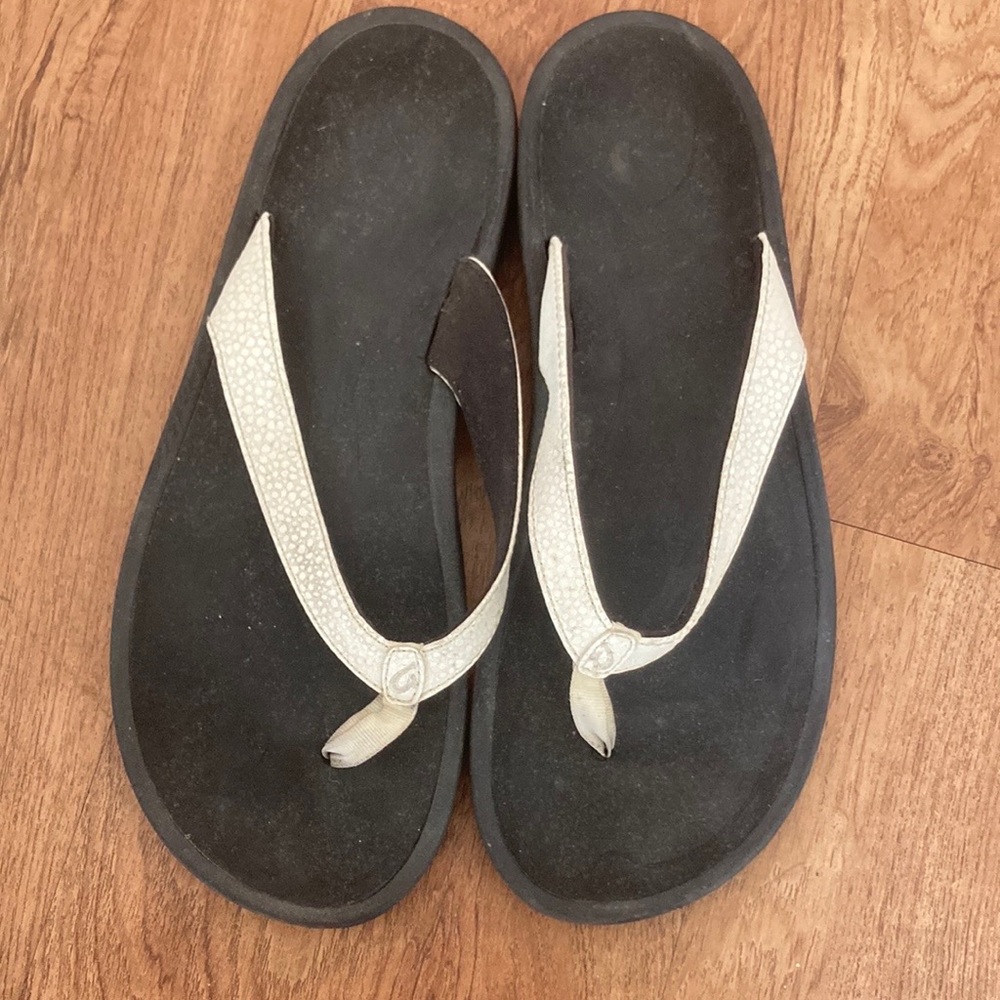 Olukai flip flops